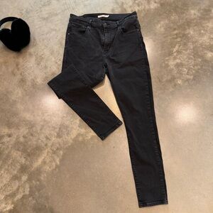 Levi's Women's black 721 high rise Skinny Jeans